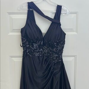 Elegant Black Evening Dress